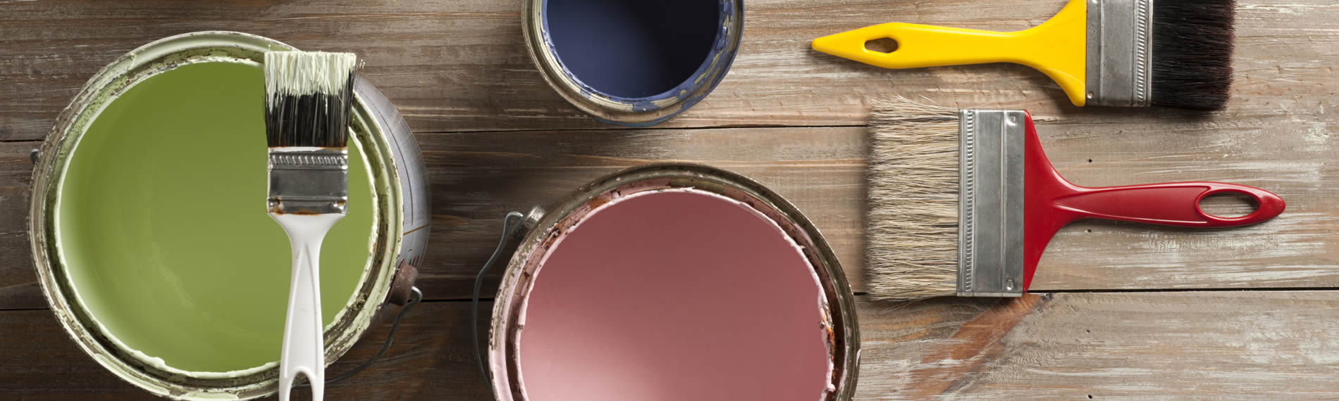 Painter's paint pots and brushes